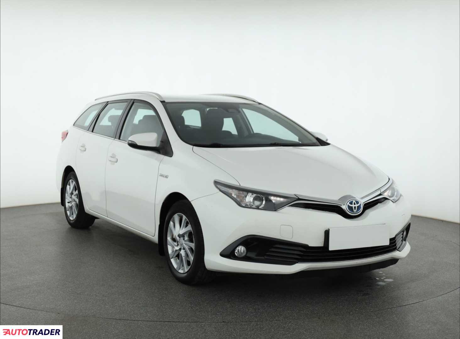 Toyota Auris 2016 1.8 134 KM Toyota Auris 2016 1.8 134 KM