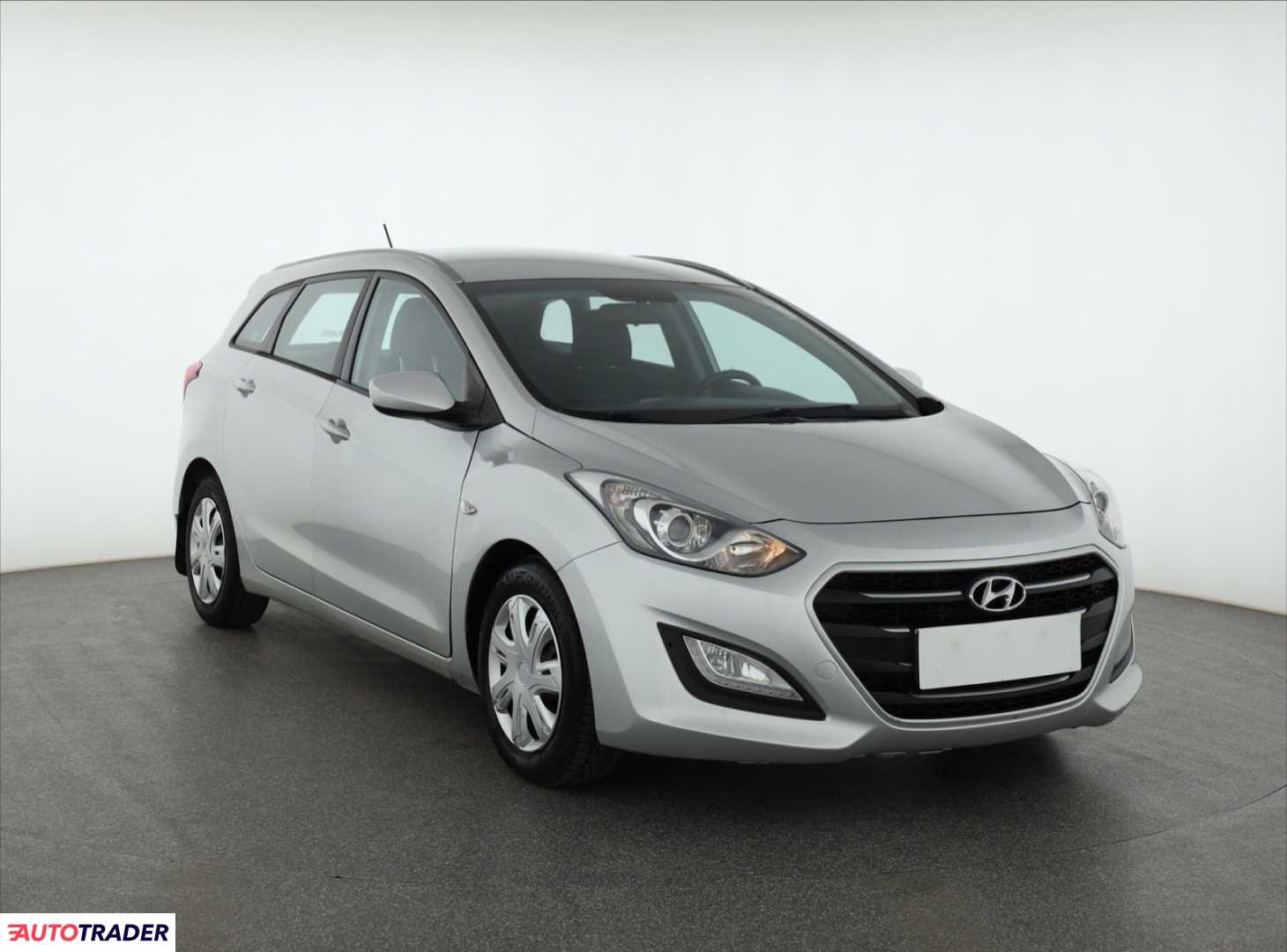 Hyundai i30 2015 1.4 88 KM Hyundai i30 2015 1.4 88 KM