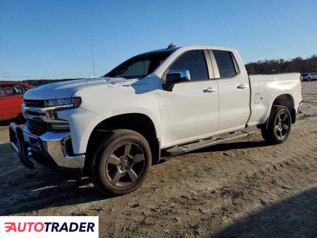 Chevrolet Silverado 5.0 benzyna 2020r. (SPARTANBURG)