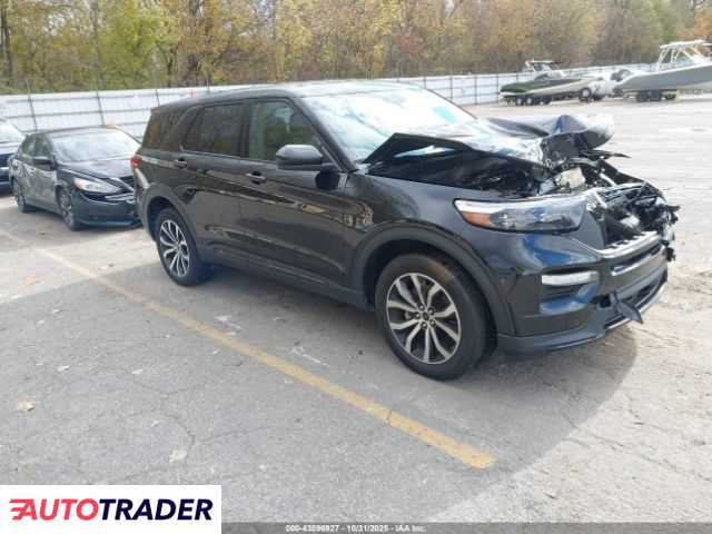 Ford Explorer 2022 3