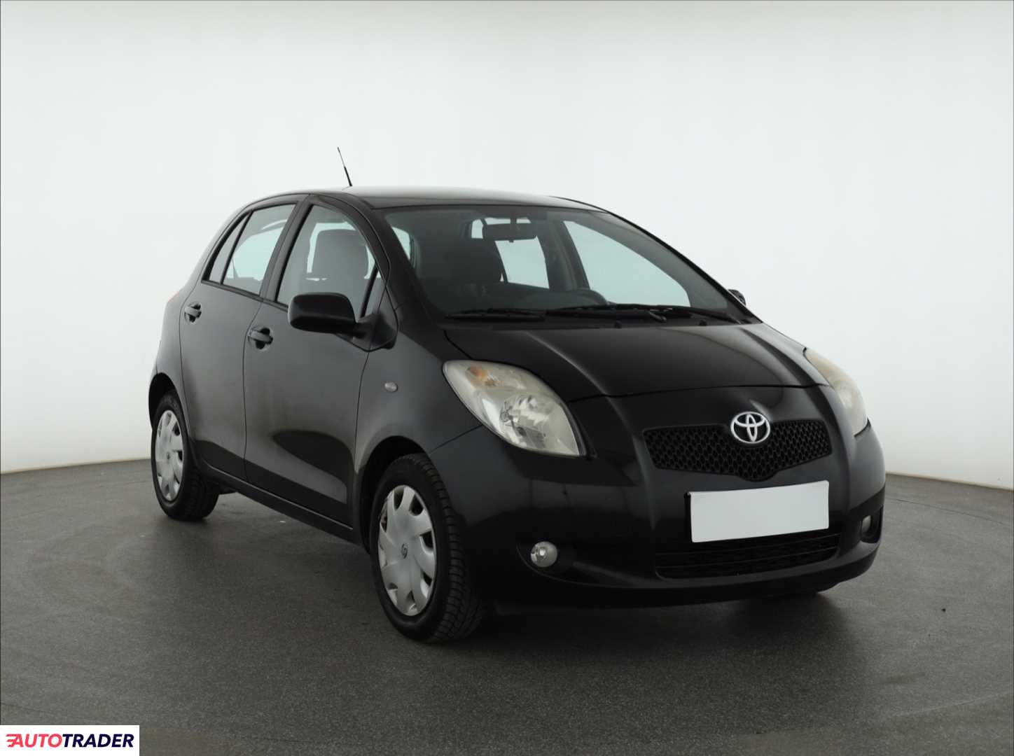 Toyota Yaris 2008 1.3 85 KM