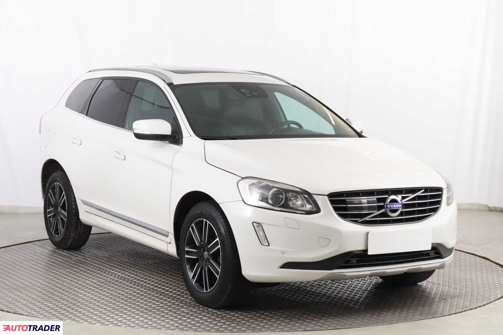 Volvo XC60 2017 2.0 187 KM