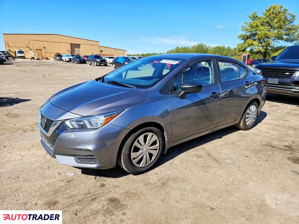 Nissan Versa 2020 1