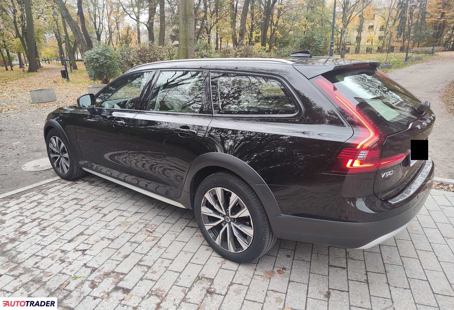 Volvo V90 2023 2.0 211 KM Volvo V90 2023 2.0 211 KM