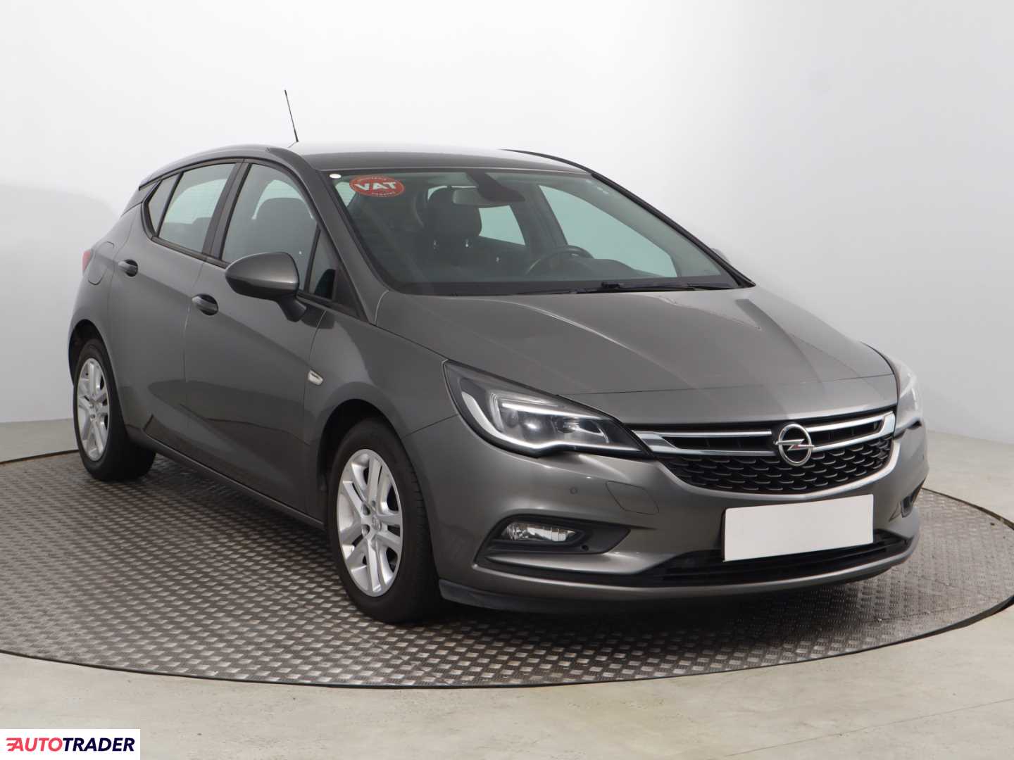 Opel Astra 2018 1.4 123 KM