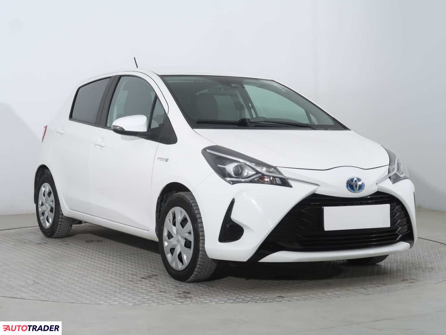 Toyota Yaris 2018 1.5 99 KM Toyota Yaris 2018 1.5 99 KM