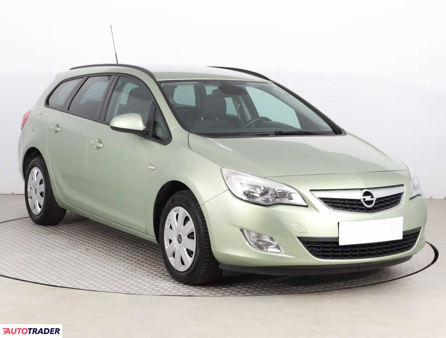 Opel Astra 2011 1.6 113 KM Opel Astra 2011 1.6 113 KM