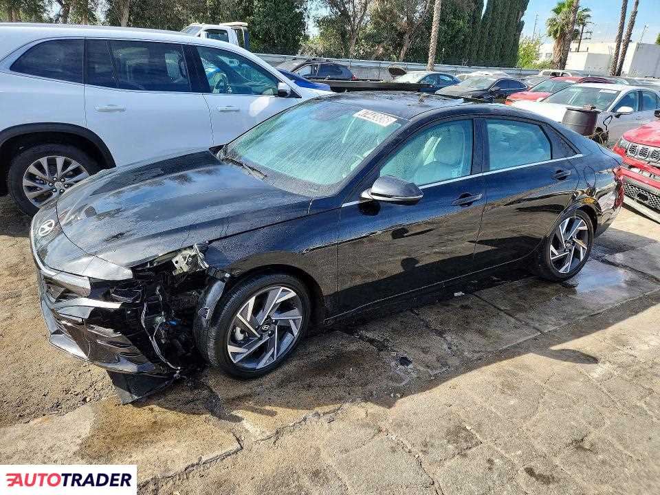 Hyundai Elantra 2025 2