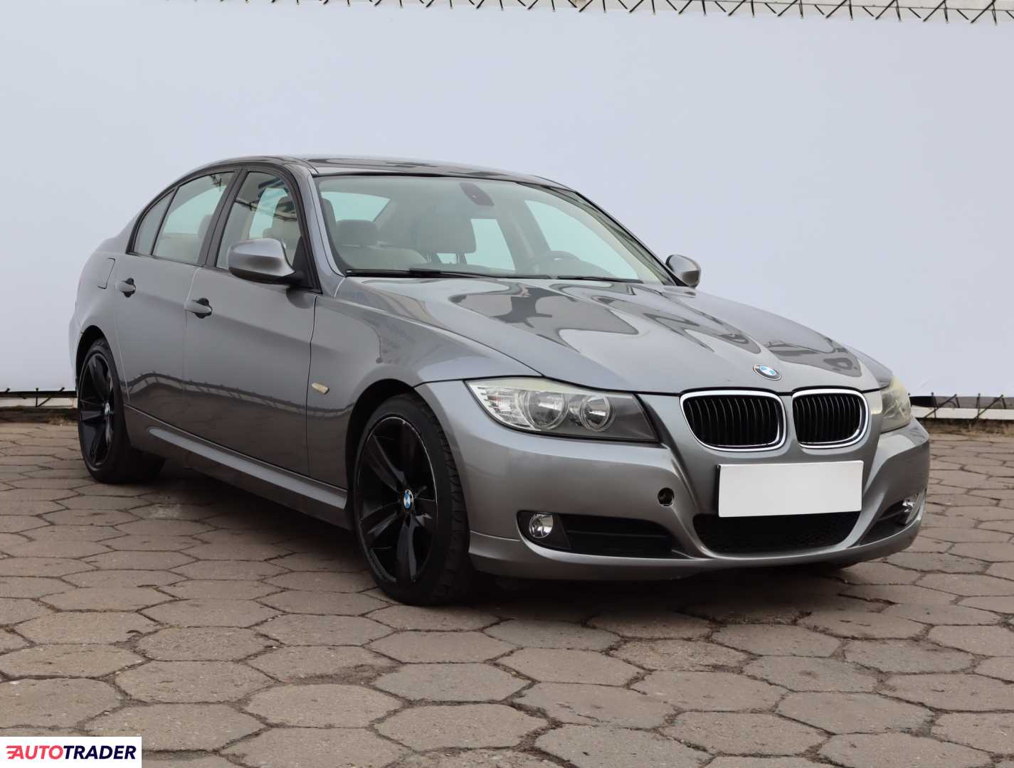 BMW 318 2010 2.0 140 KM