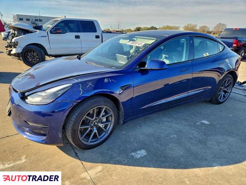 Tesla Model 3 2022