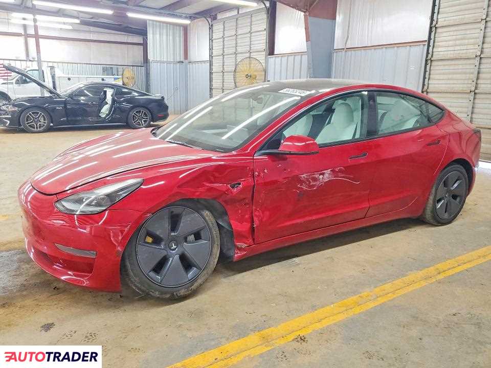Tesla Model 3 2023
