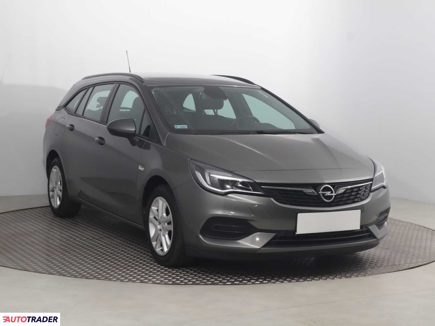 Opel Astra 2020 1.2 143 KM