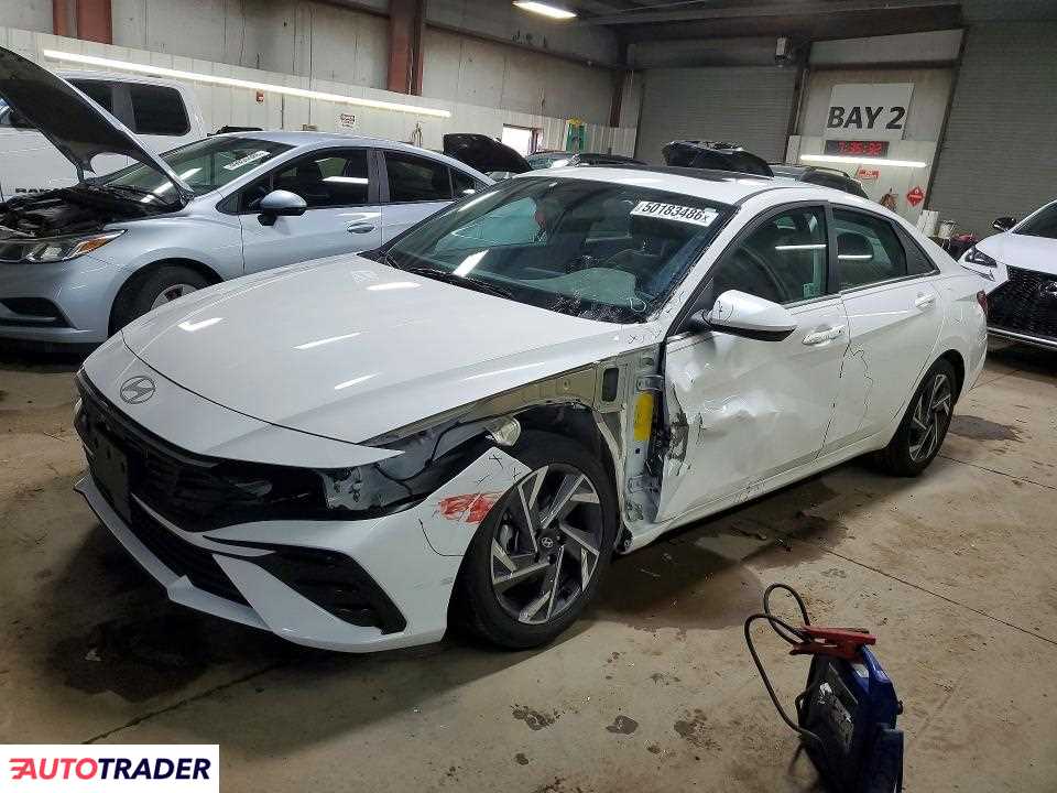 Hyundai Elantra 2025 2