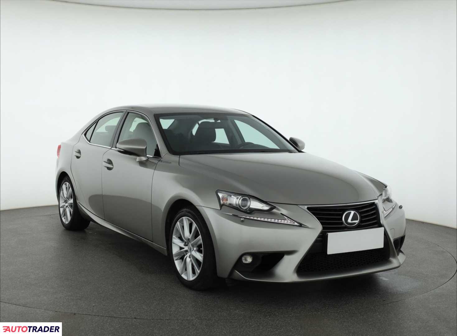 Lexus IS 2016 2.0 241 KM Lexus IS 2016 2.0 241 KM