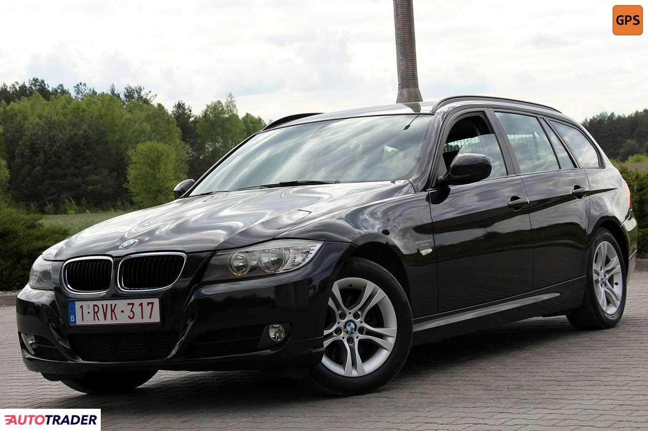 BMW 318 2012 2 136 KM