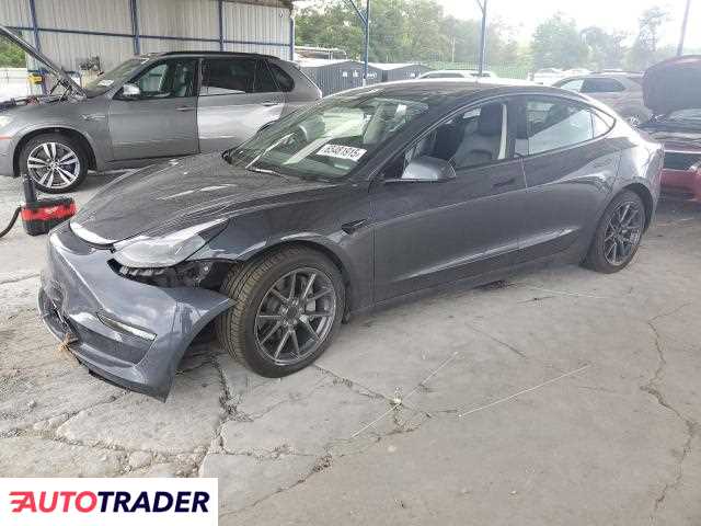Tesla Model 3 2022