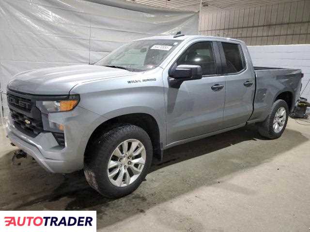 Chevrolet Silverado 2023 2