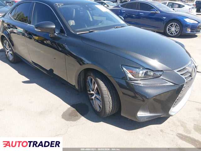 Lexus IS 2020 2