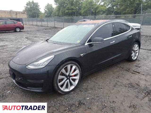 Tesla Model 3 2018