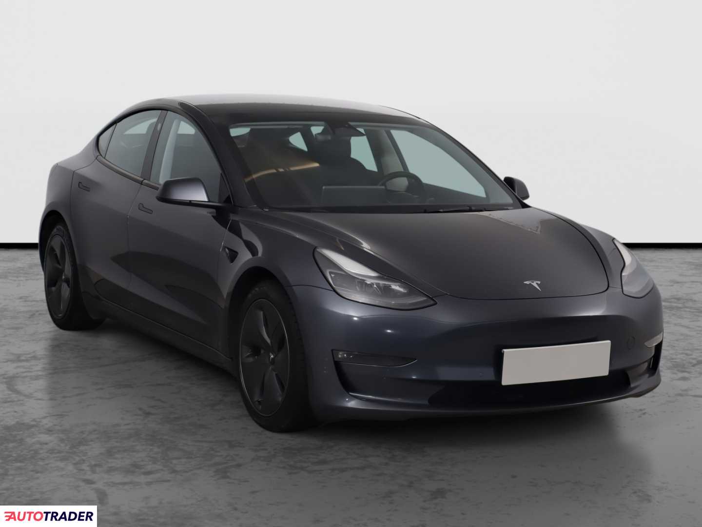 Tesla Model 3 2021 434 KM