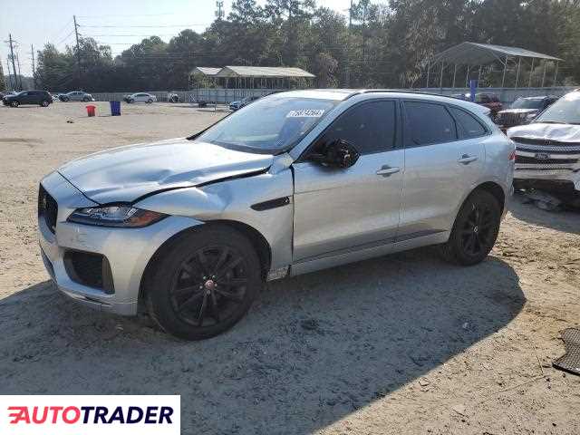 Jaguar F-PACE 2.0 benzyna 2020r. (SAVANNAH)