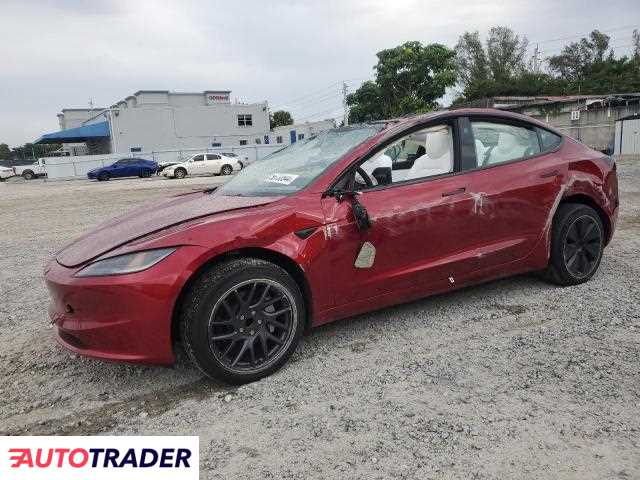 Tesla Model 3 2025