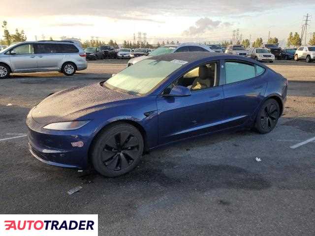 Tesla Model 3 2024