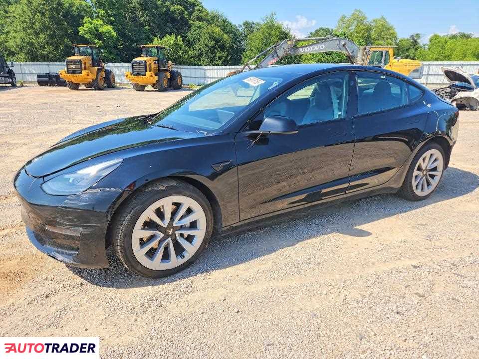 Tesla Model 3 2023