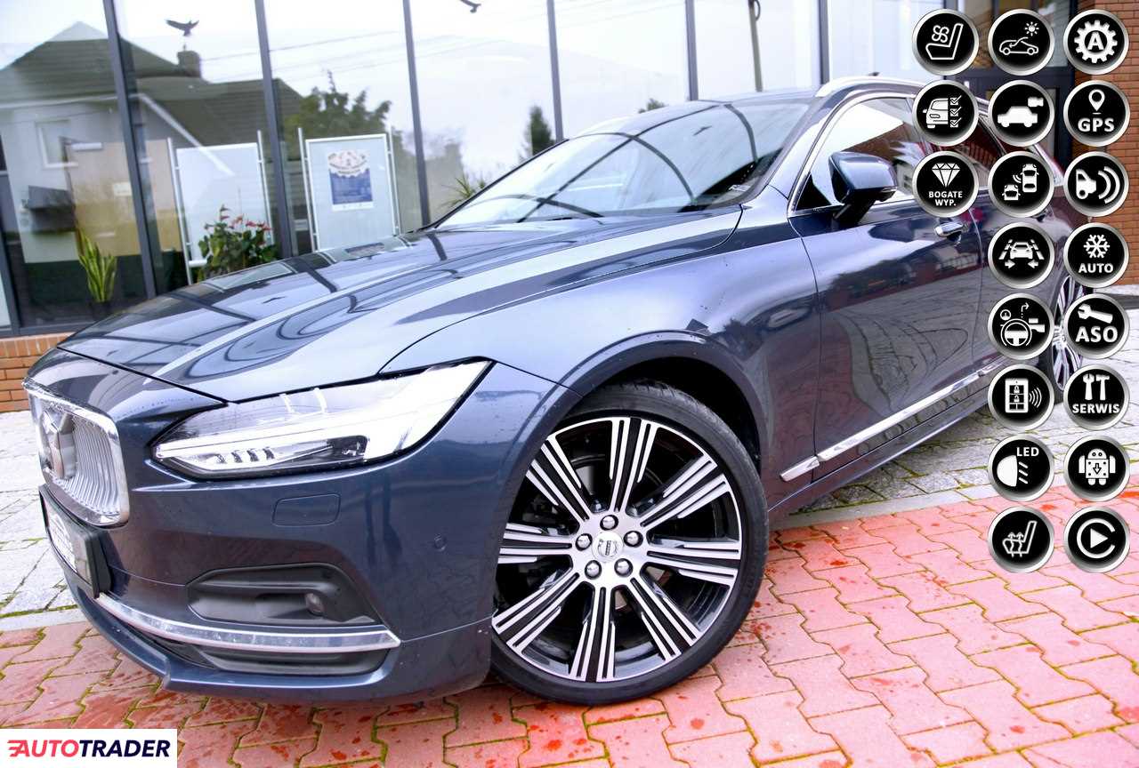 Volvo V90 2021 2.0 235 KM