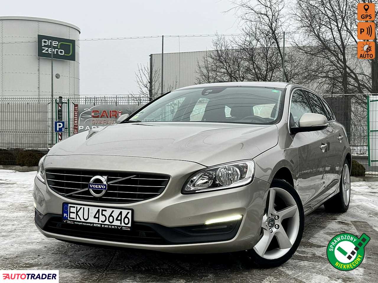 Volvo V60 2015 2.0 150 KM