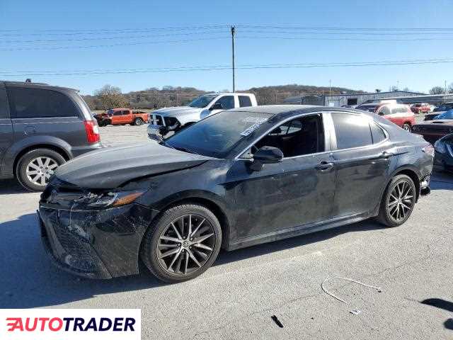 Toyota Camry 2.0 benzyna 2021r. (LEBANON)