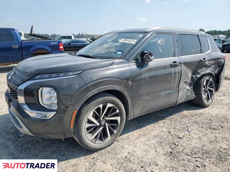 Mitsubishi Outlander 2023 2