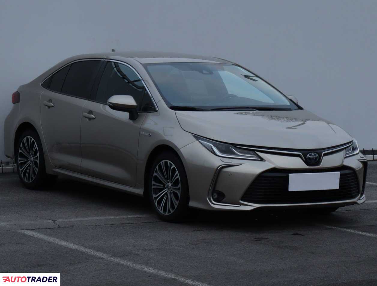 Toyota Corolla 2020 1.8 120 KM