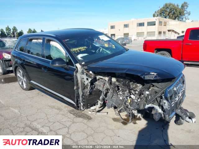 Audi Q7 2021 3