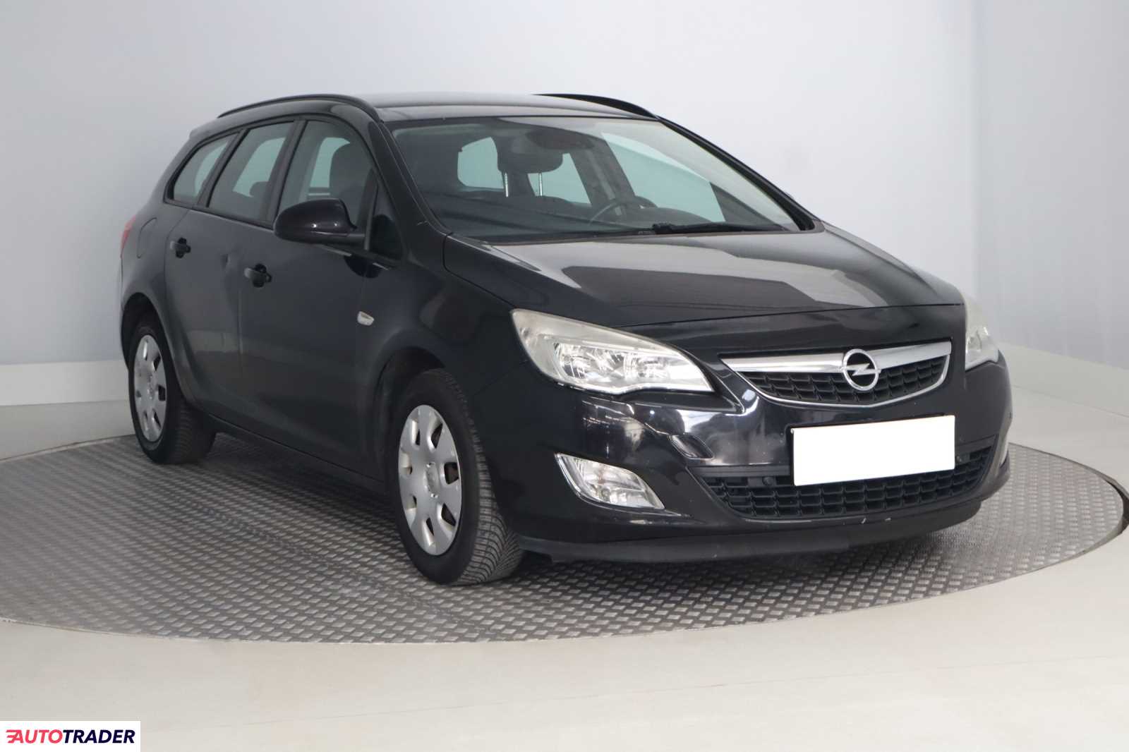 Opel Astra 2010 1.7 123 KM