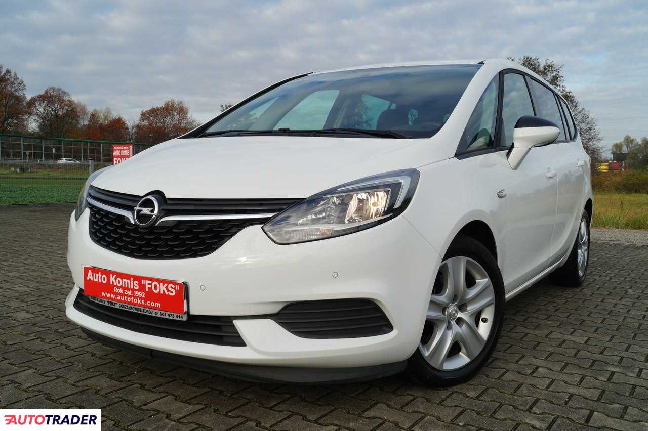 Opel Zafira 2018 1.4 120 KM