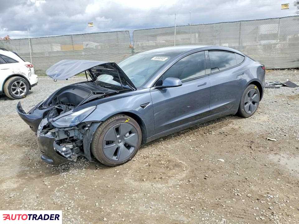 Tesla Model 3 2023