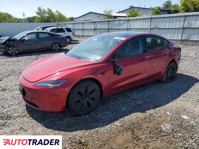 Tesla Model 3 2025