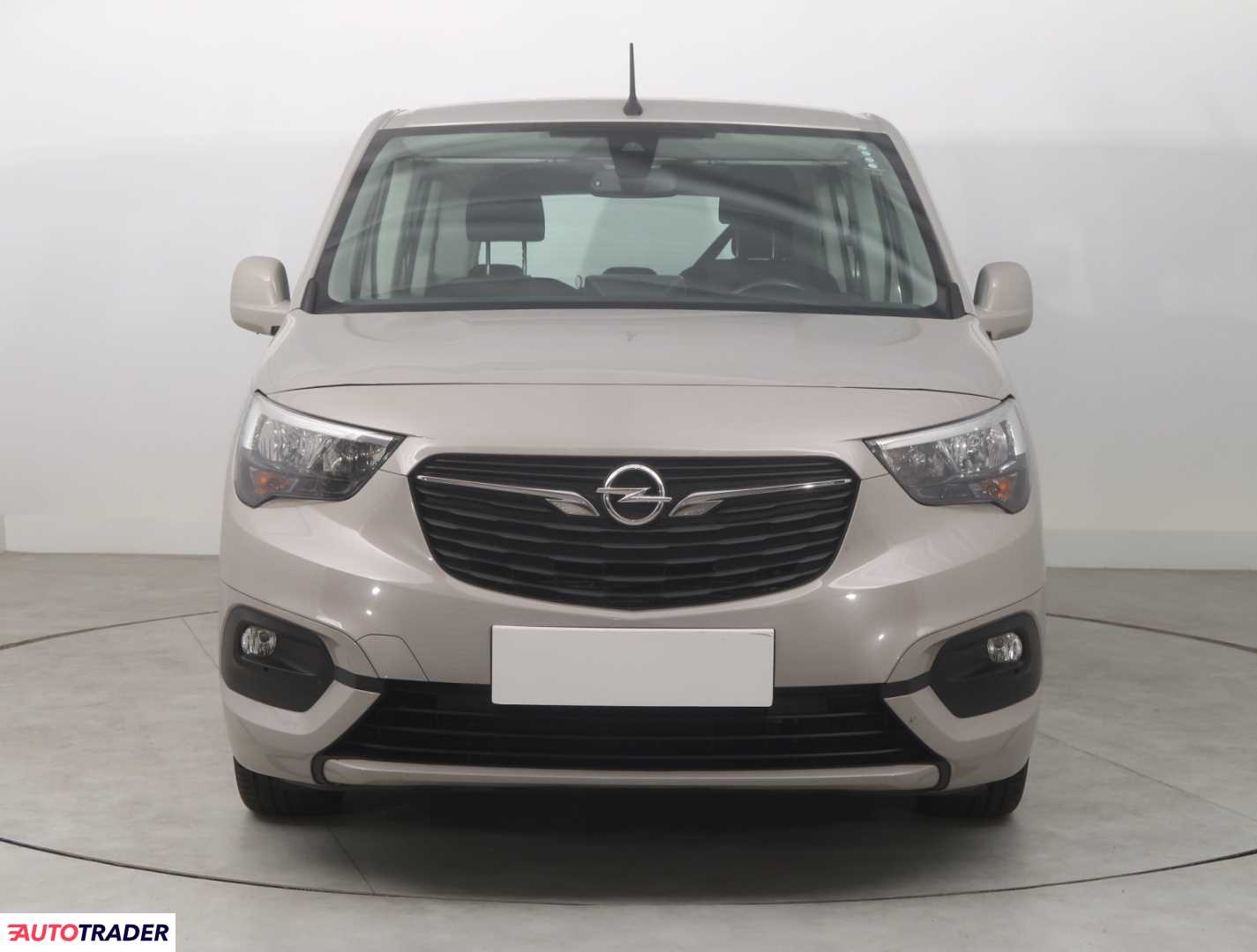 Opel Combo 2018 1.5 100 KM Opel Combo 2018 1.5 100 KM