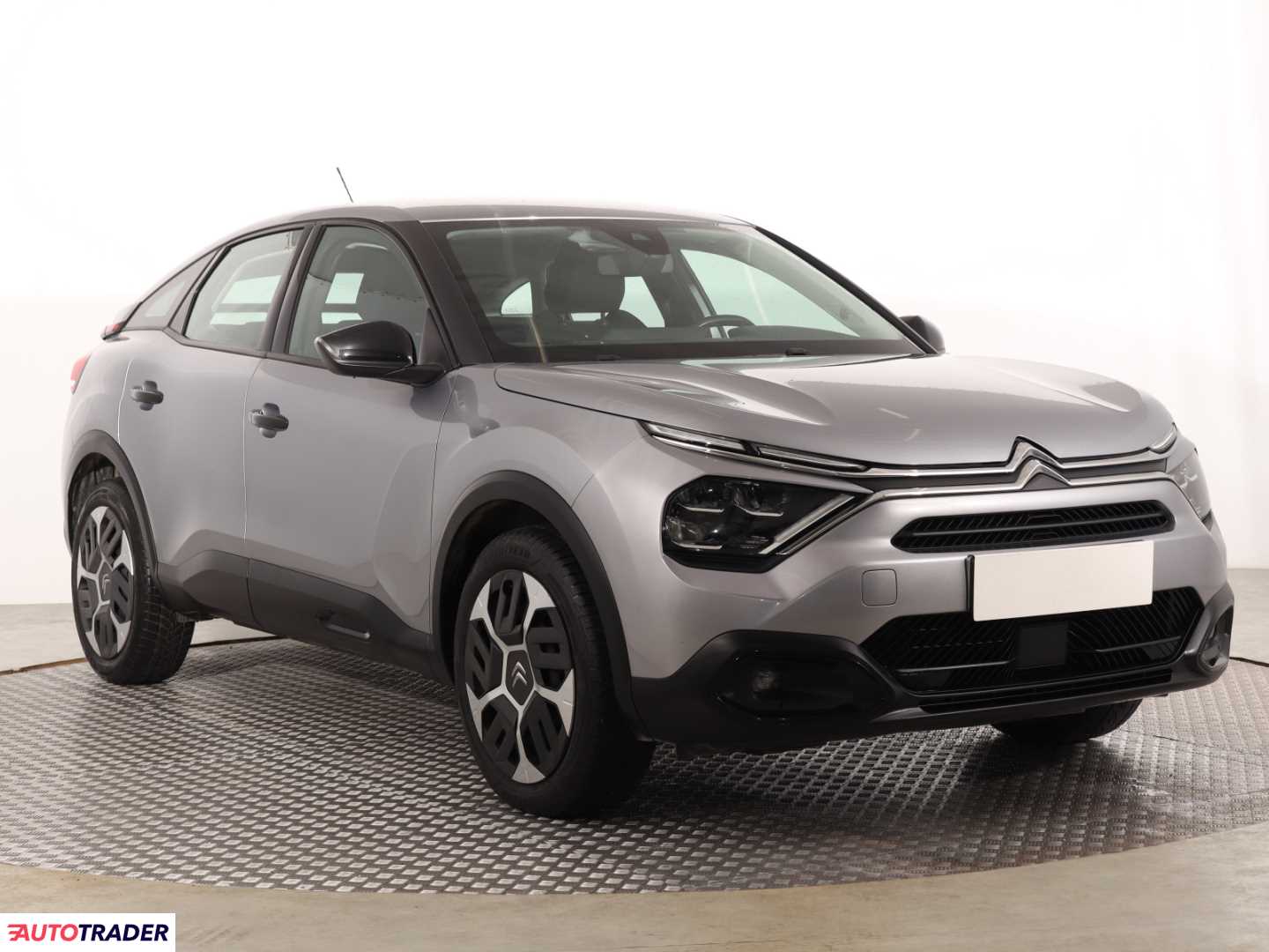 Citroen C4 2021 1.2 128 KM