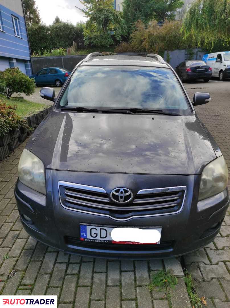 Toyota Avensis 2006 2.2 177 KM