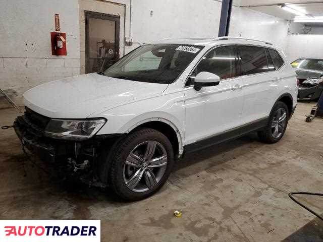 Volkswagen Tiguan 2.0 benzyna 2020r. (HAM LAKE)