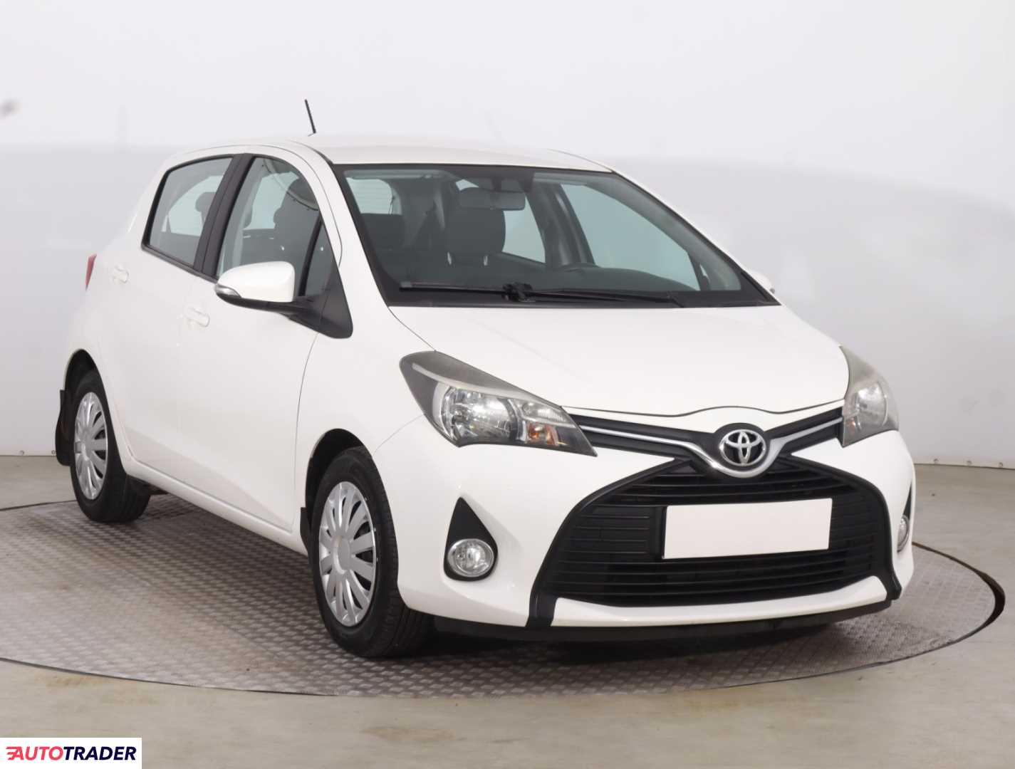 Toyota Yaris 2015 1.4 88 KM