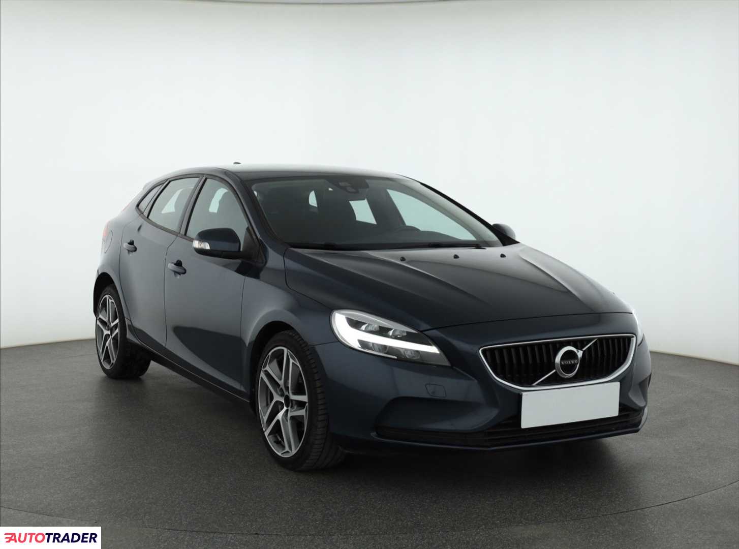 Volvo V40 2018 2.0 118 KM