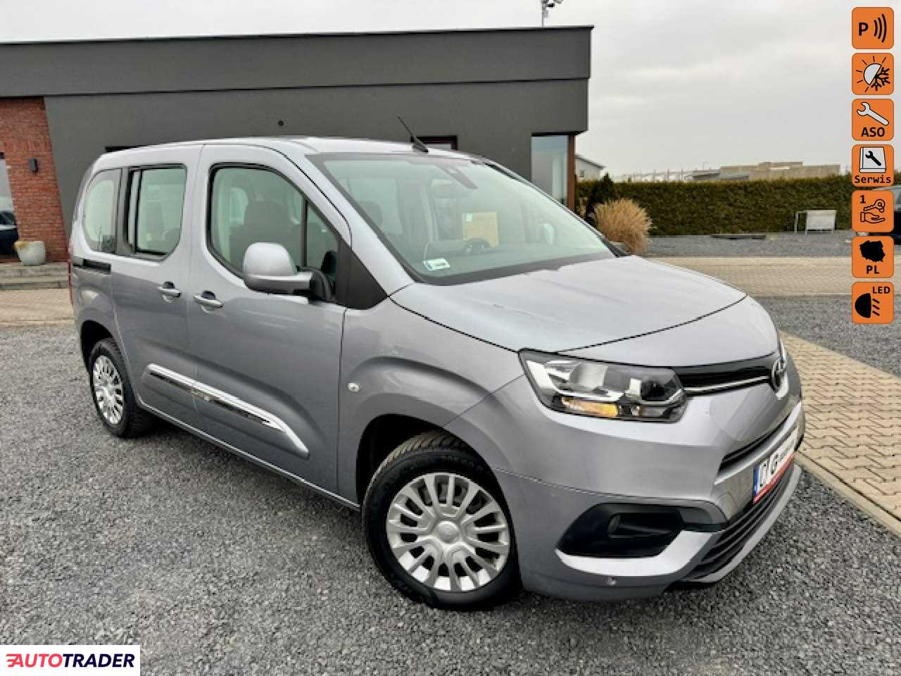 Toyota Verso 2021 1.5 130 KM