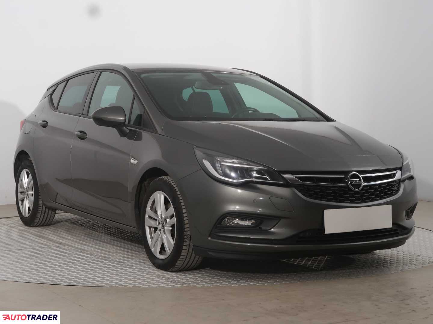 Opel Astra 2018 1.4 123 KM