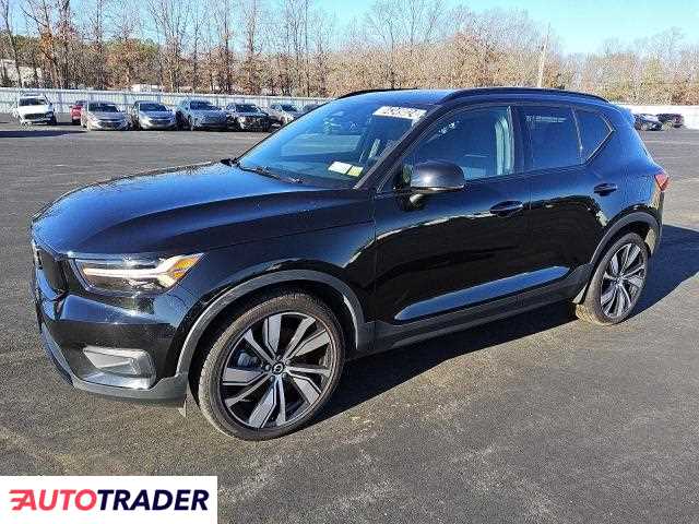 Volvo XC40 2021