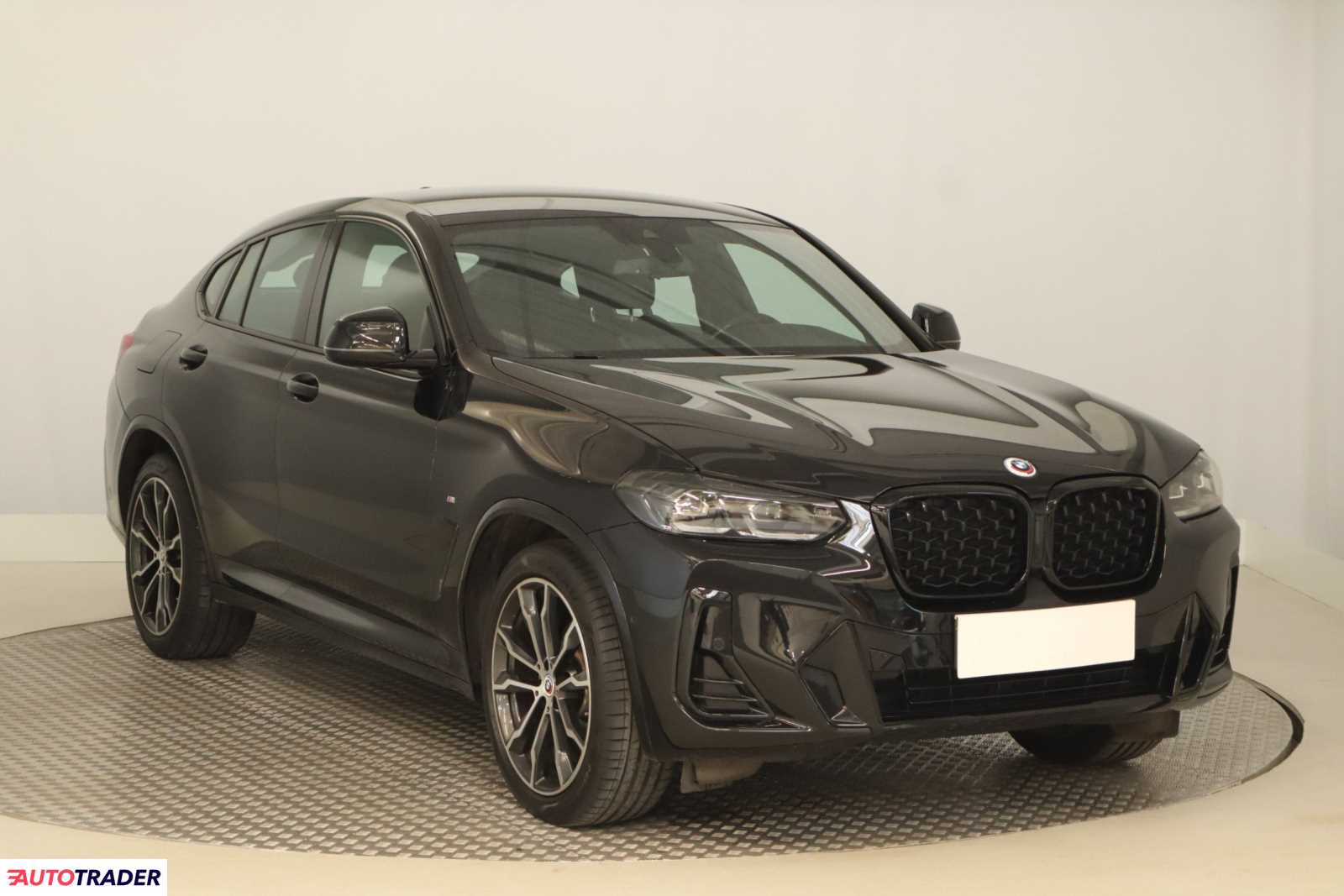 BMW X4 2023 2.0 181 KM