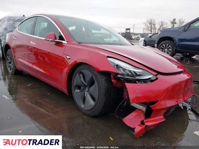 Tesla Model 3 2020