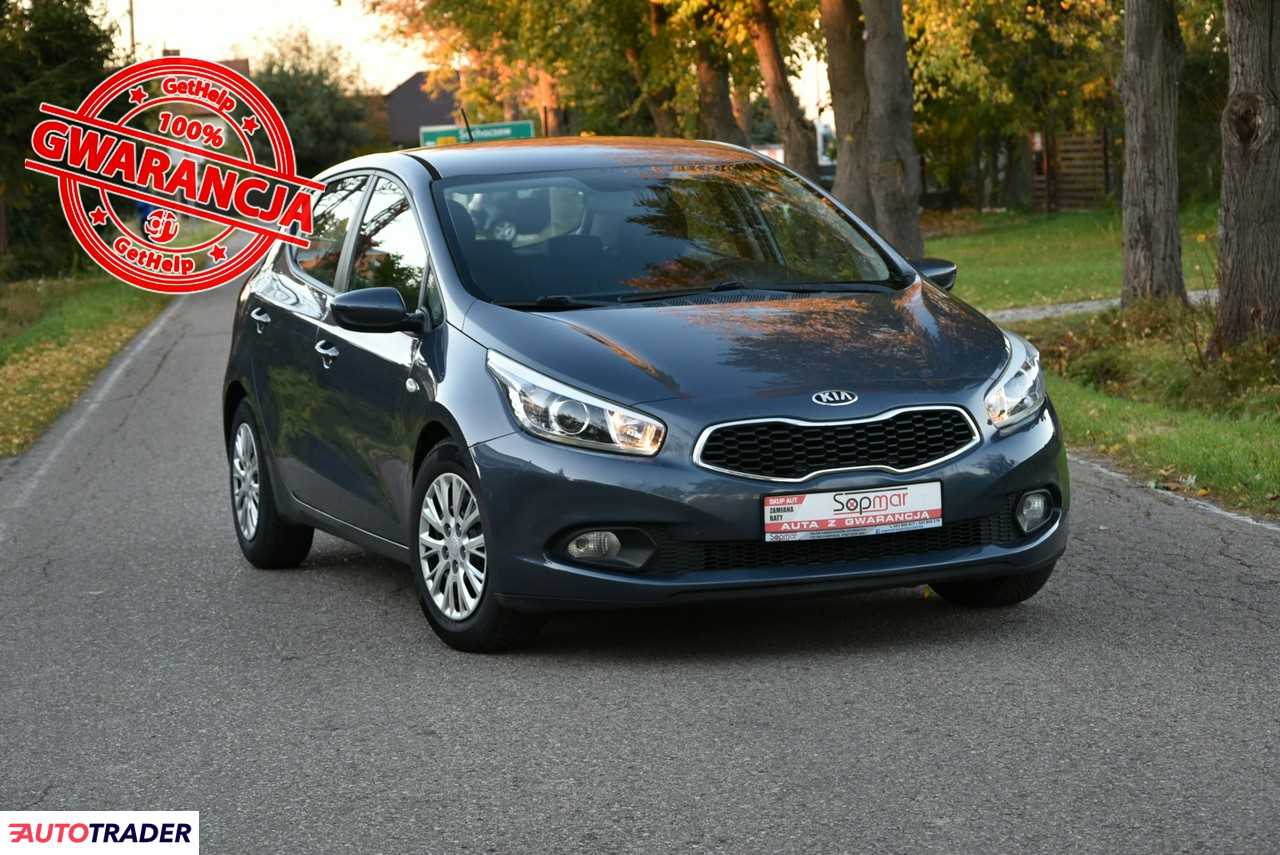 Kia Ceed 1.6 benzyna 135 KM 2012r. (Kampinos)